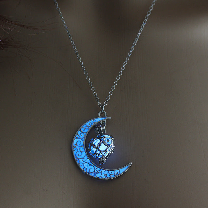 Glowing Pendant Necklace Silver Plated Chain
