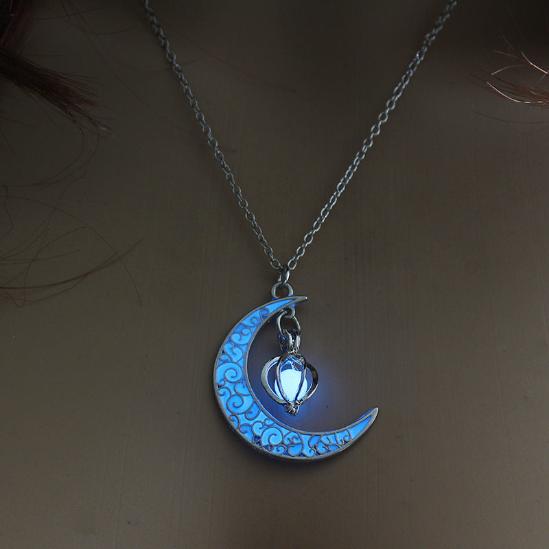 Glowing Pendant Necklace Silver Plated Chain