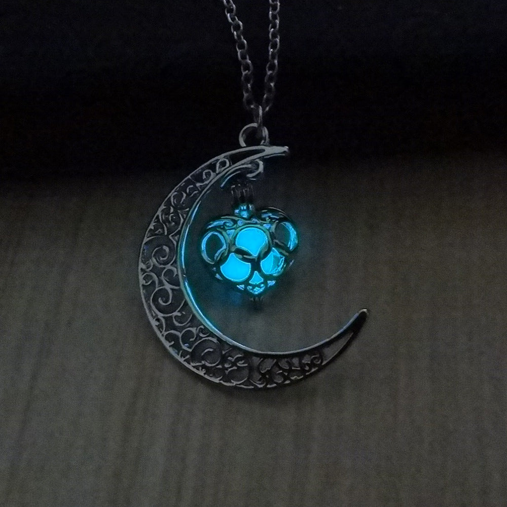 Glowing Pendant Necklace Silver Plated Chain