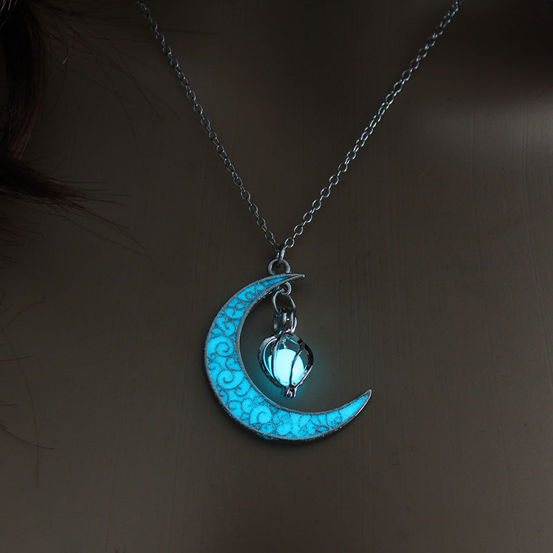 Glowing Pendant Necklace Silver Plated Chain